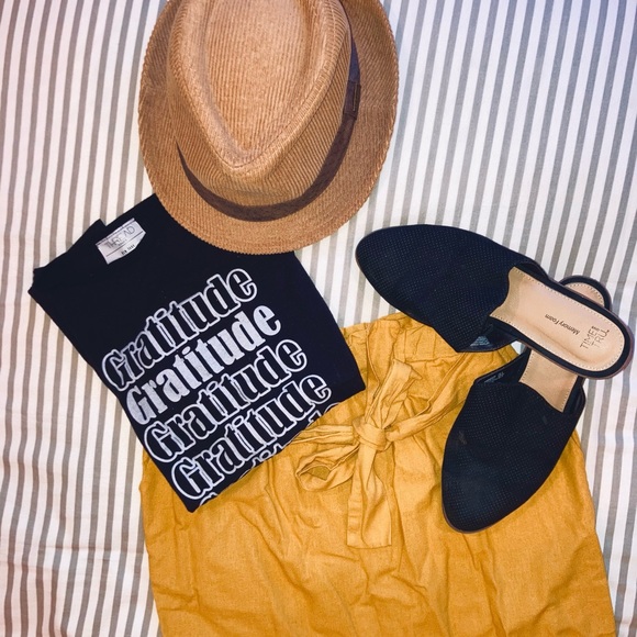 ✨3/15 Arabella Mustard Yellow paper sack skirt size small - Picture 3 of 12